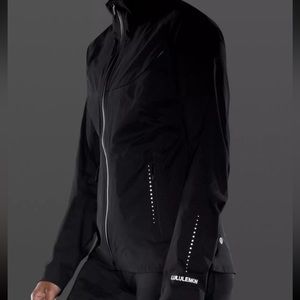 NWOT Lululemon Fast and Free Windbreaker
